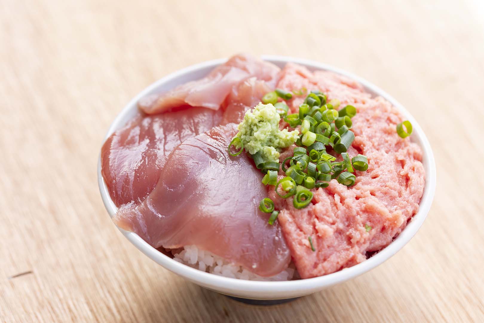 まぐろ2色小丼