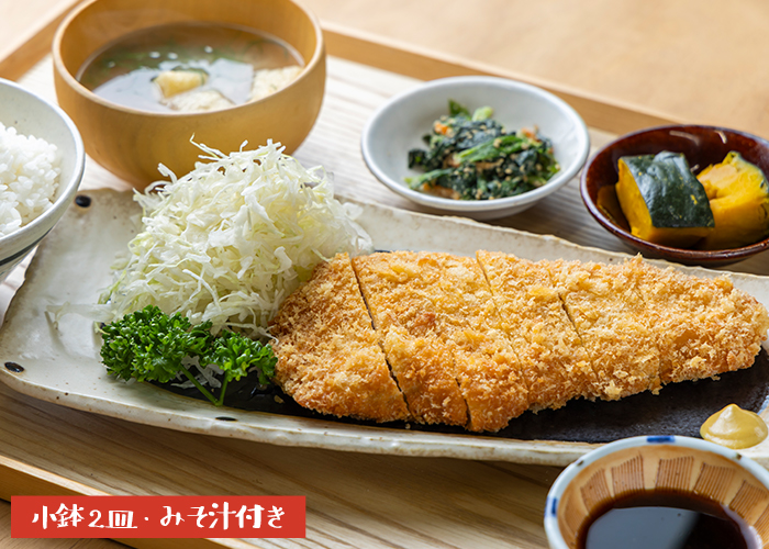 【やまゆりポーク】とんかつ定食